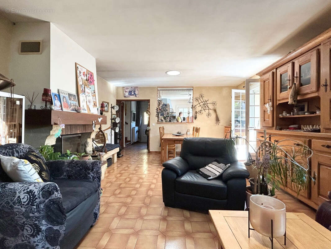 Maison à BAGNOLS-SUR-CEZE