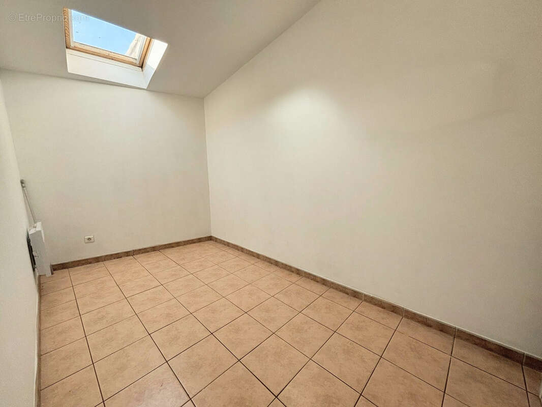 Ensemble immobilier atypique - 162m2 - photo 10