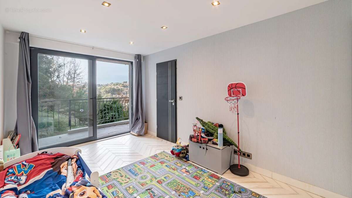Maison à CAGNES-SUR-MER
