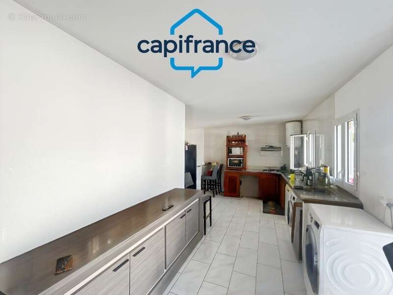 Appartement à SAINTE-SUZANNE