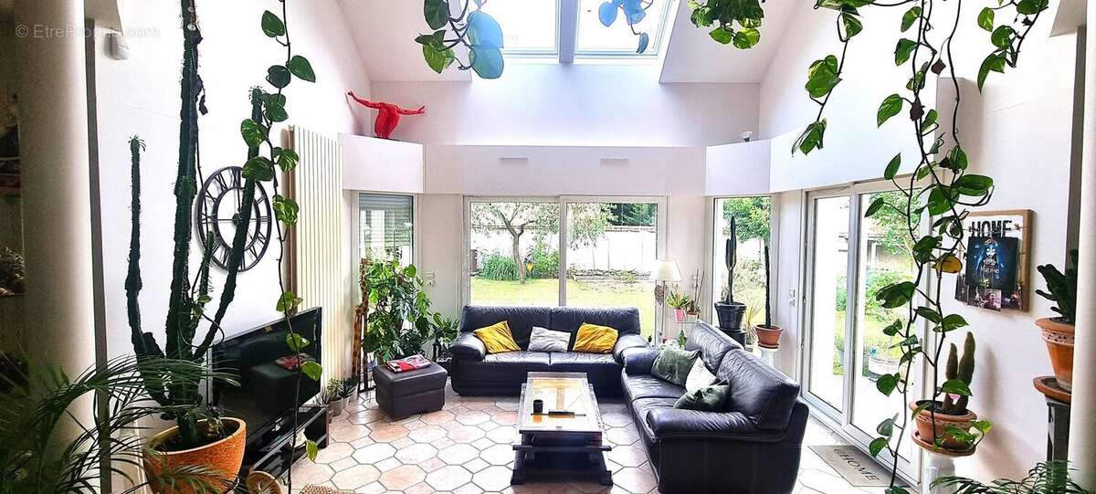 Maison à BROU-SUR-CHANTEREINE