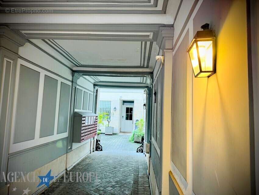 Appartement à PARIS-10E