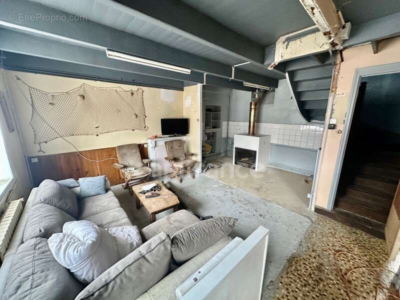 Maison à MAEL-CARHAIX