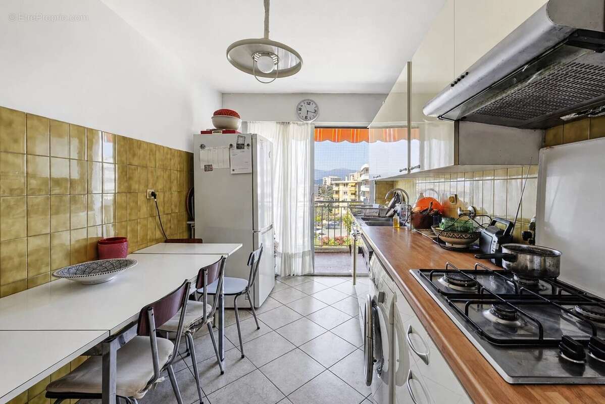 Appartement 3 pièces vue mer dégagée avec terrasse de 24m2 – Corniche Fleurie, Nice - photo 7