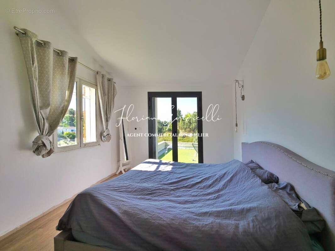 Maison 95 m² à Aleria  - photo 14