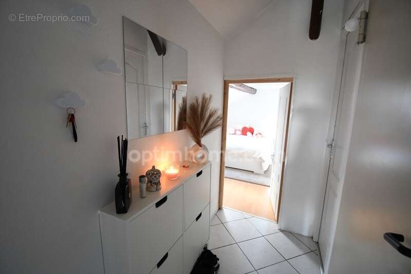 Appartement à AUDUN-LE-ROMAN