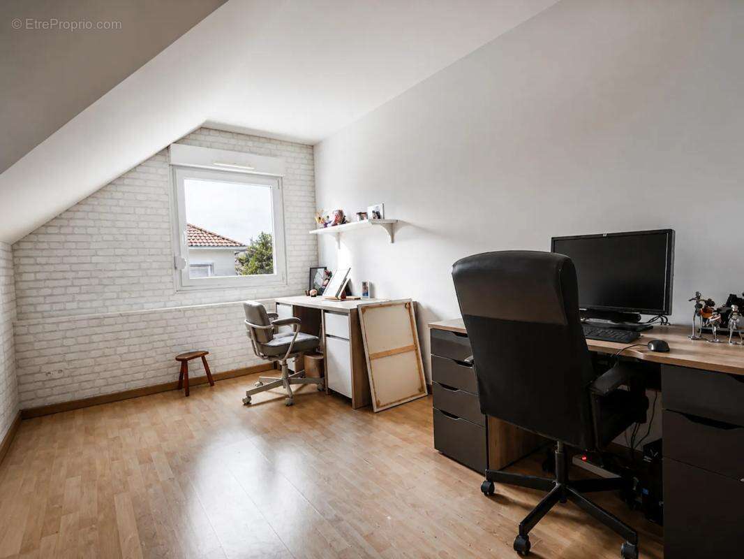 Maison de 5 pièces de 112 m² à Yutz - photo 6