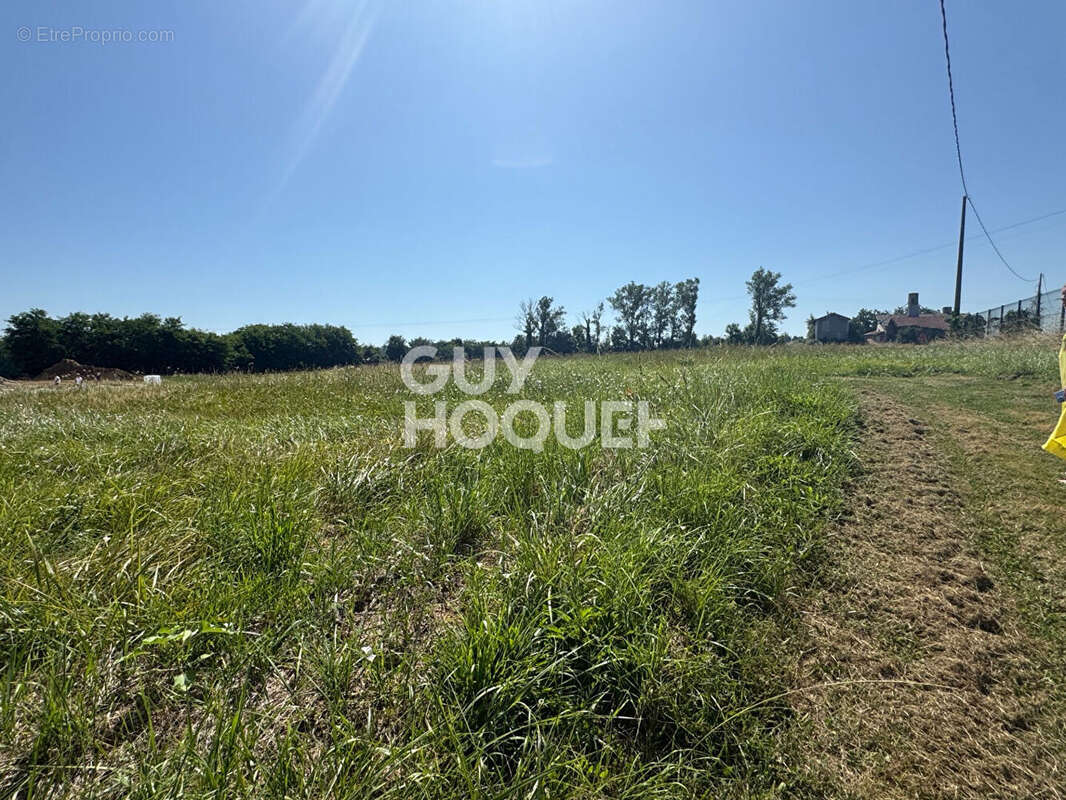Terrain Marmande 1580 m2 - photo 2