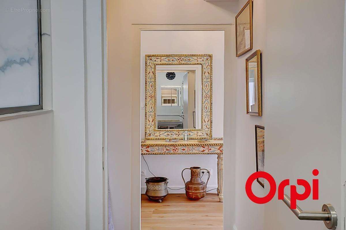 Appartement à NEUVILLE-SUR-SAONE