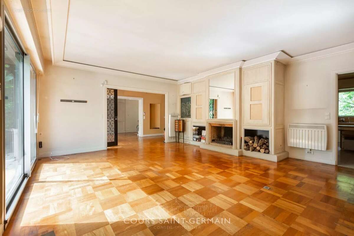 Maison à SAINT-MANDE