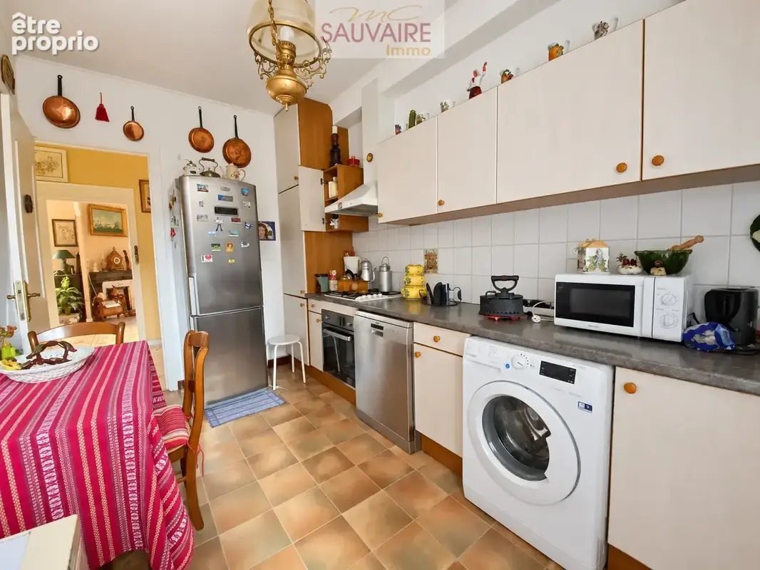 Superbe appartement T3 avec de beaux volumes et terrasse de 45 m2 - photo 7