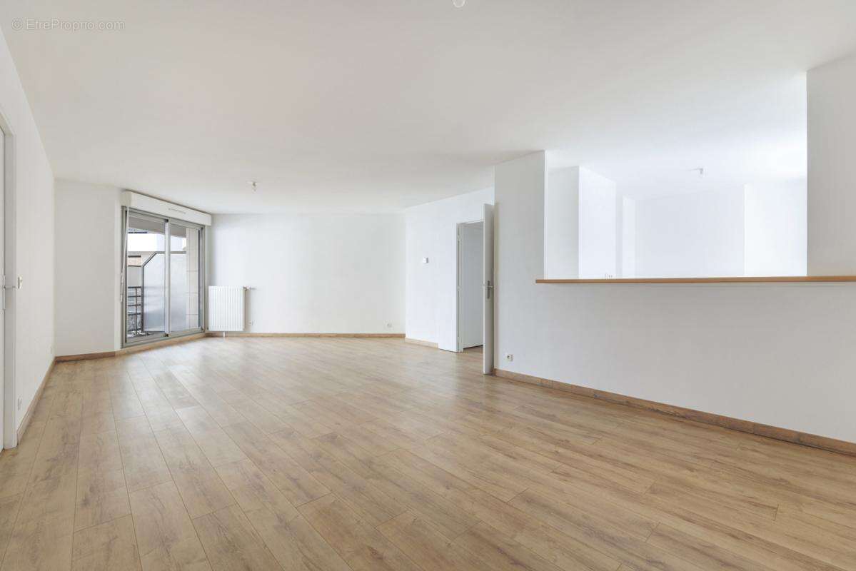 Appartement 76 m² à Levallois-Perret  - photo 2