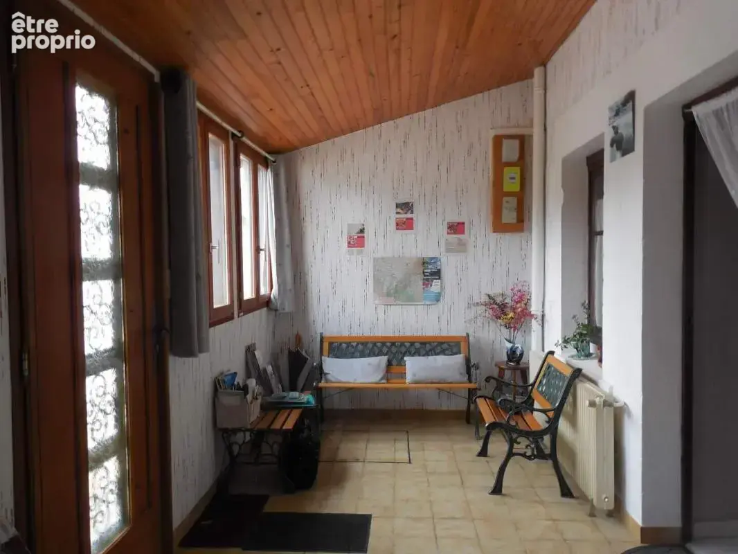 A vendre grande maison dans unique station thermale du Limousin - photo 5