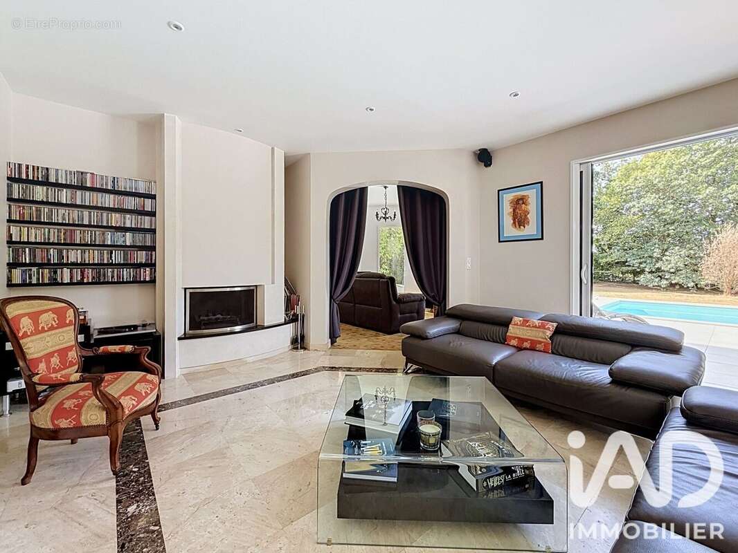 Maison 258 m² à Vertou  - photo 3