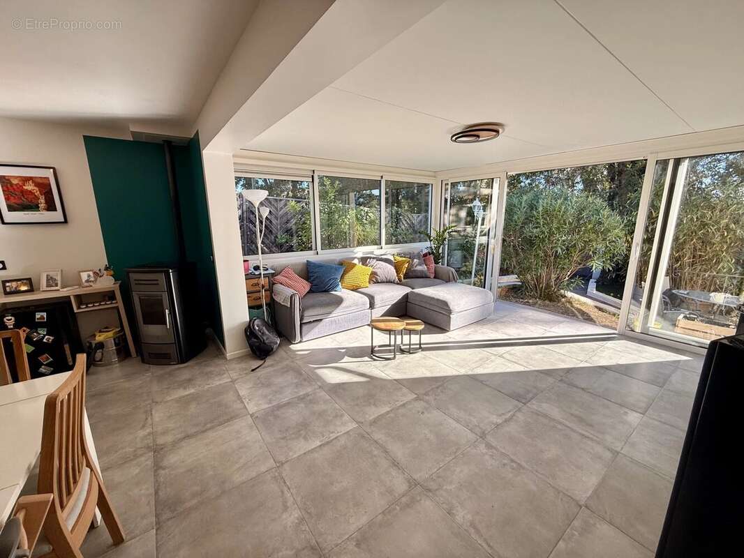 Maison à MOUANS-SARTOUX