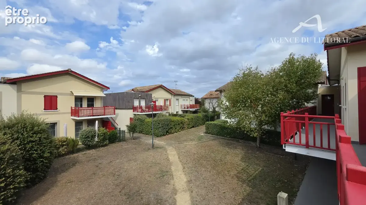 ARES, appartement T2 côté bassin - photo 7