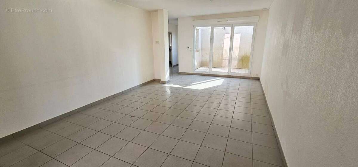 Autre à ROQUEBRUNE-SUR-ARGENS