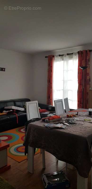 Appartement à DAMMARIE-LES-LYS