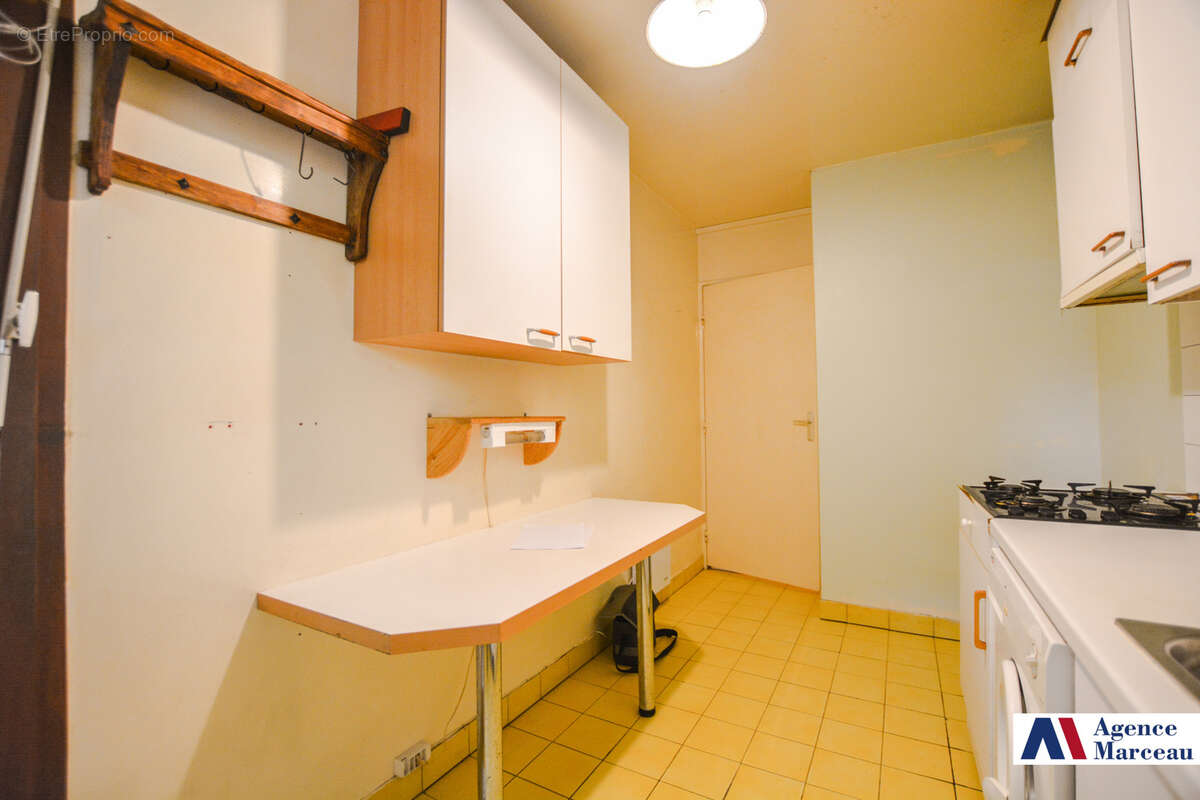 Appartement à COURBEVOIE