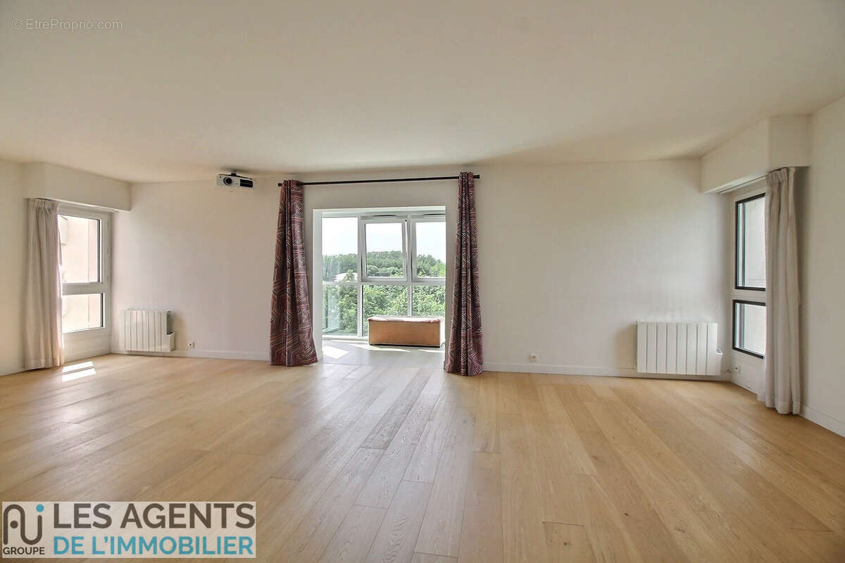 Appartement à PUTEAUX