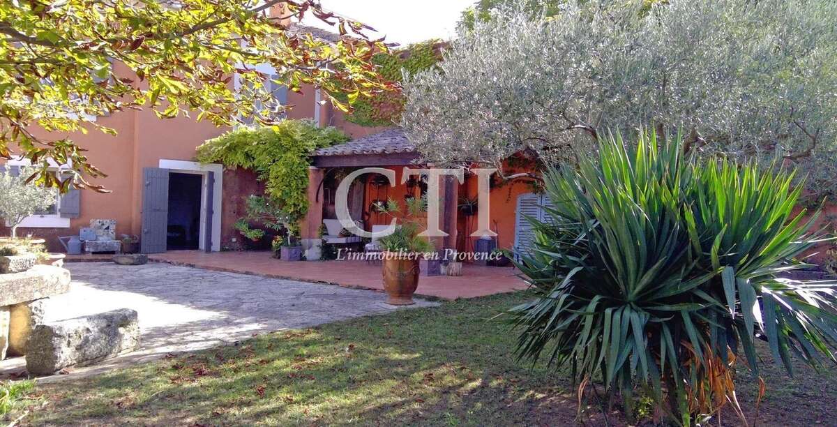 Maison à VAISON-LA-ROMAINE