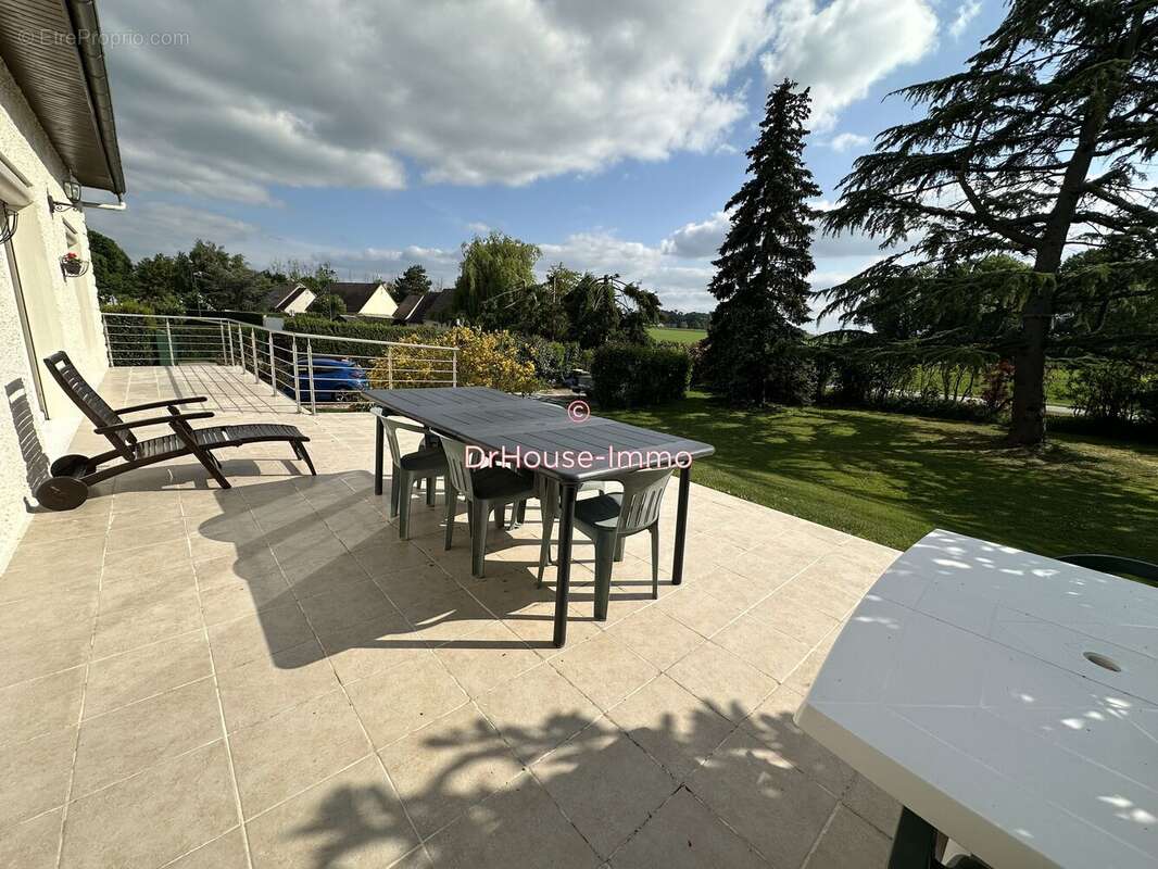 Maison à FLINS-NEUVE-EGLISE