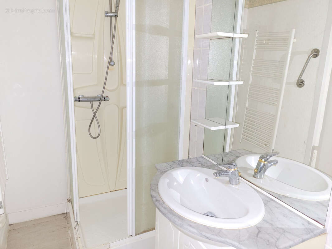 Appartement à ILLIERS-COMBRAY