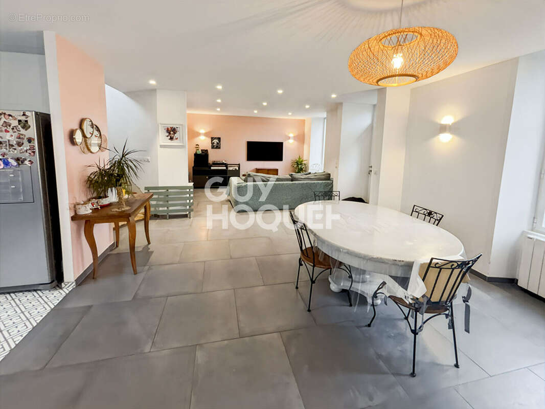 Maison à LIVERDY-EN-BRIE