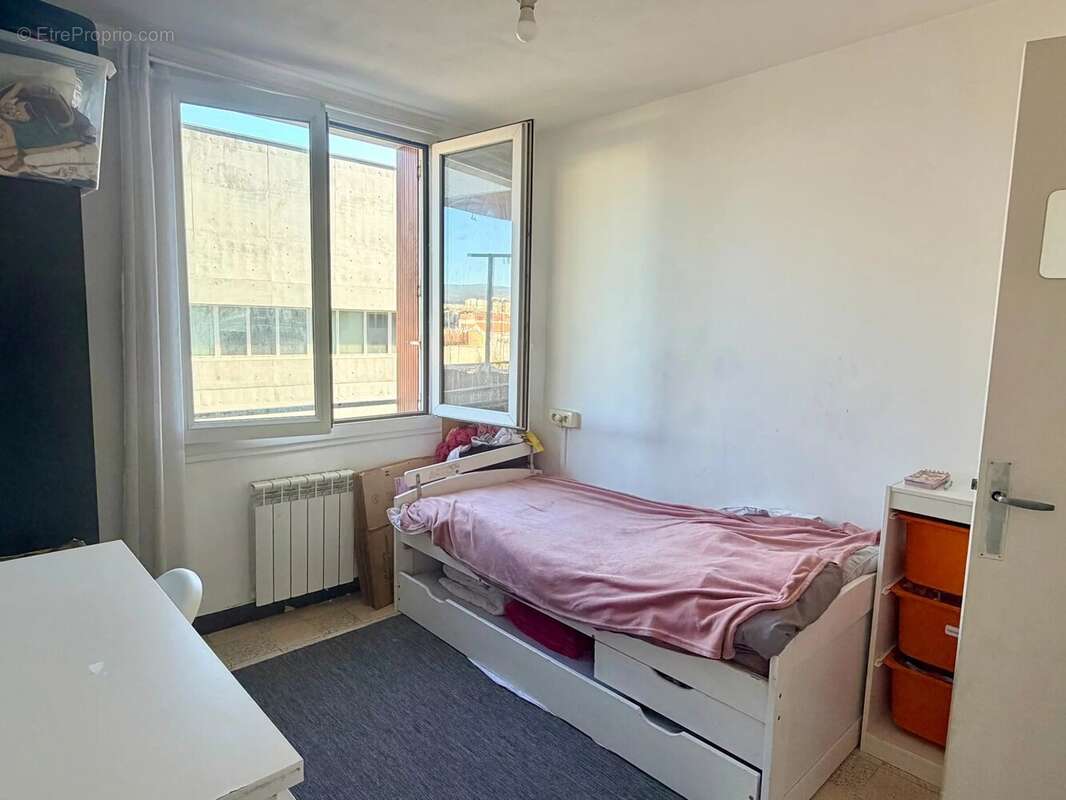 Appartement à MARSEILLE-3E