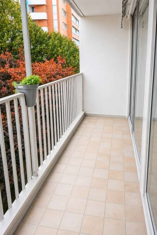 Roubaix – Appartement loué de 99 m² – 4 chambres avec balcon - photo 2