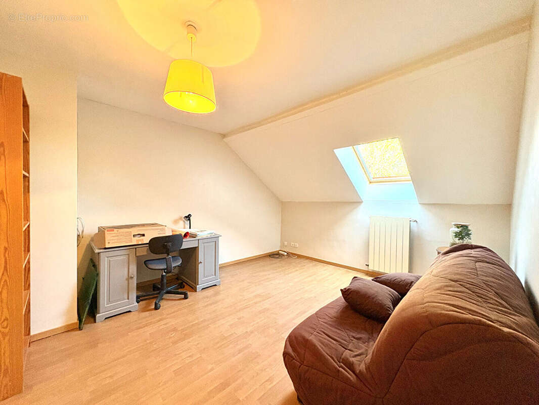 Maison à SAINT-CYR-L'ECOLE