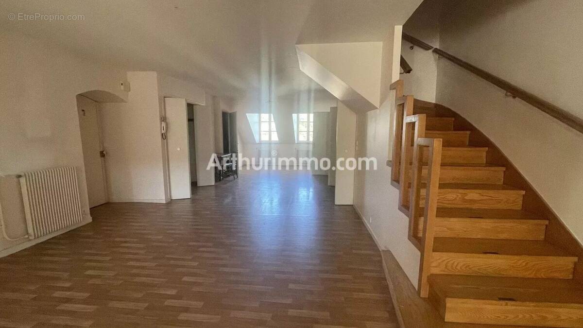 Appartement à LONS-LE-SAUNIER