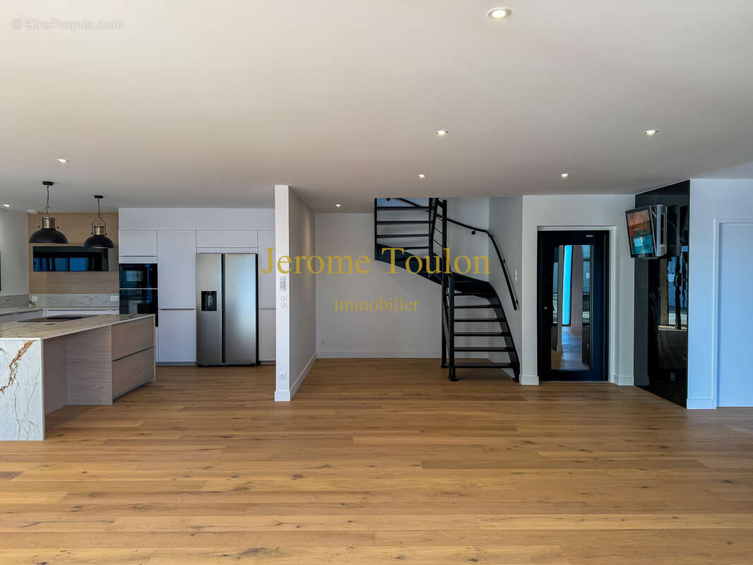 Maison à VAUX-SUR-MER