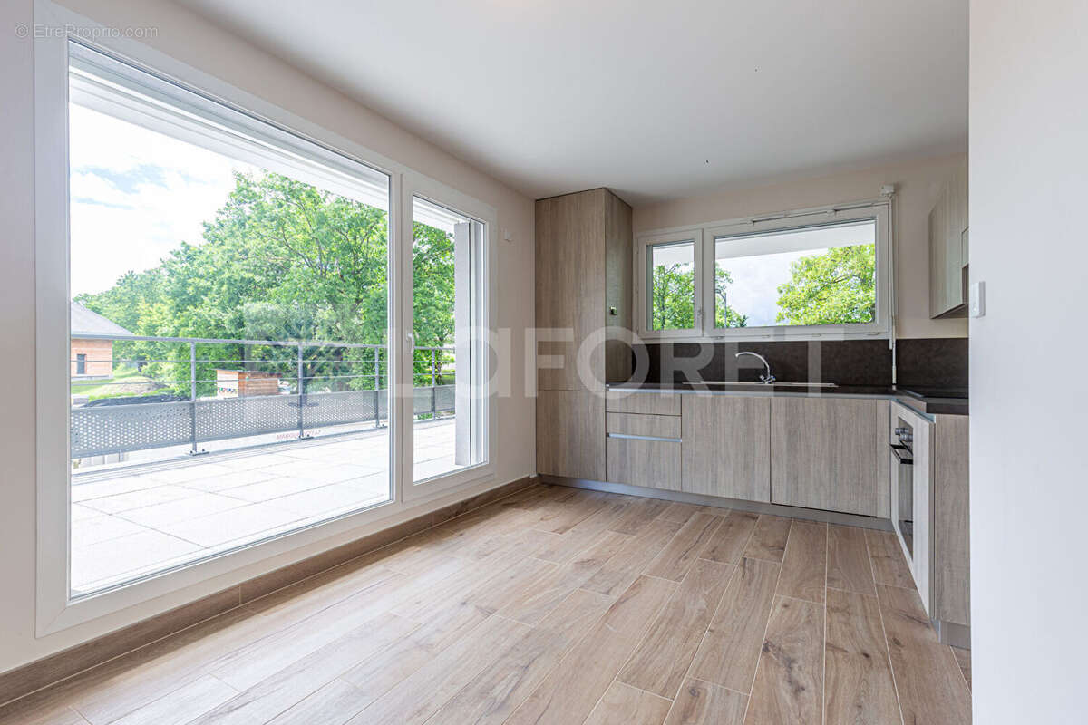 Agence immobiliere laforet - "bambou" - annecy / seynod - appartement t3 de 79.91m² - terrasse de 42.94m² - garage en option - d - photo 6