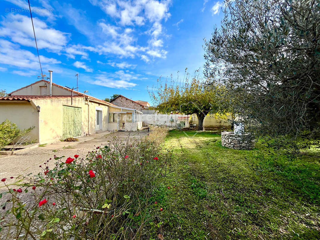 Maison à CHATEAURENARD