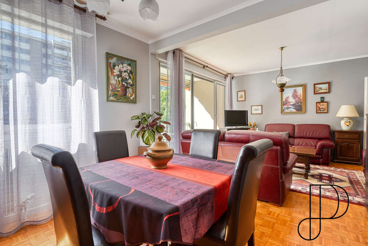 Appartement à LYON-5E