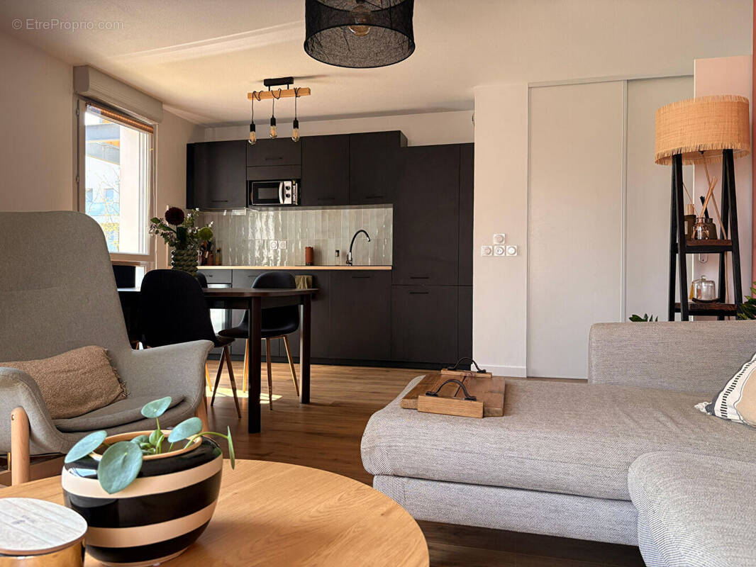 Appartement à COLOMIERS