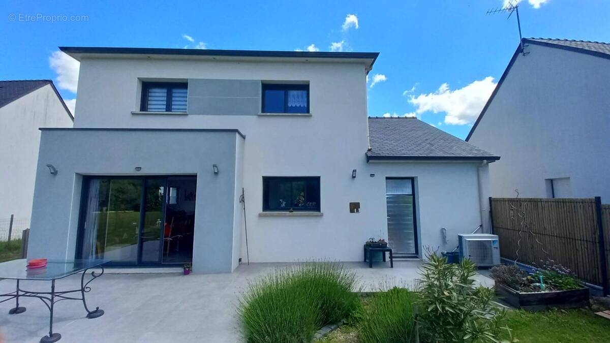 Maison à PONTCHATEAU