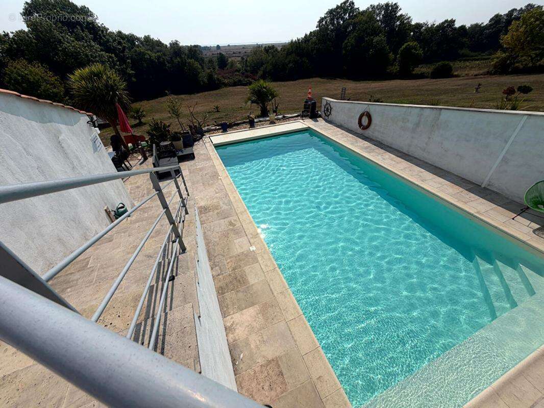 Propriété de caractère avec logement indépendant et vue sur l'estuaire - photo 4