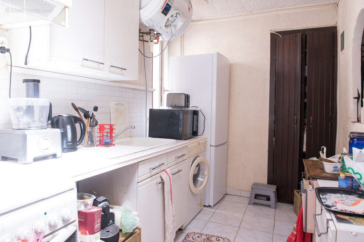 Appartement à COURBEVOIE