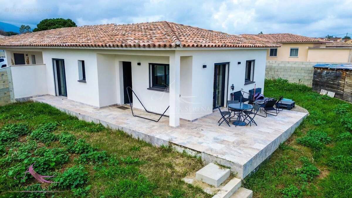 Maison à PRUNELLI-DI-FIUMORBO