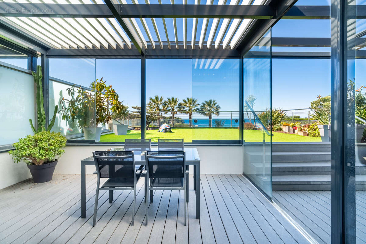Appartement à SANARY-SUR-MER