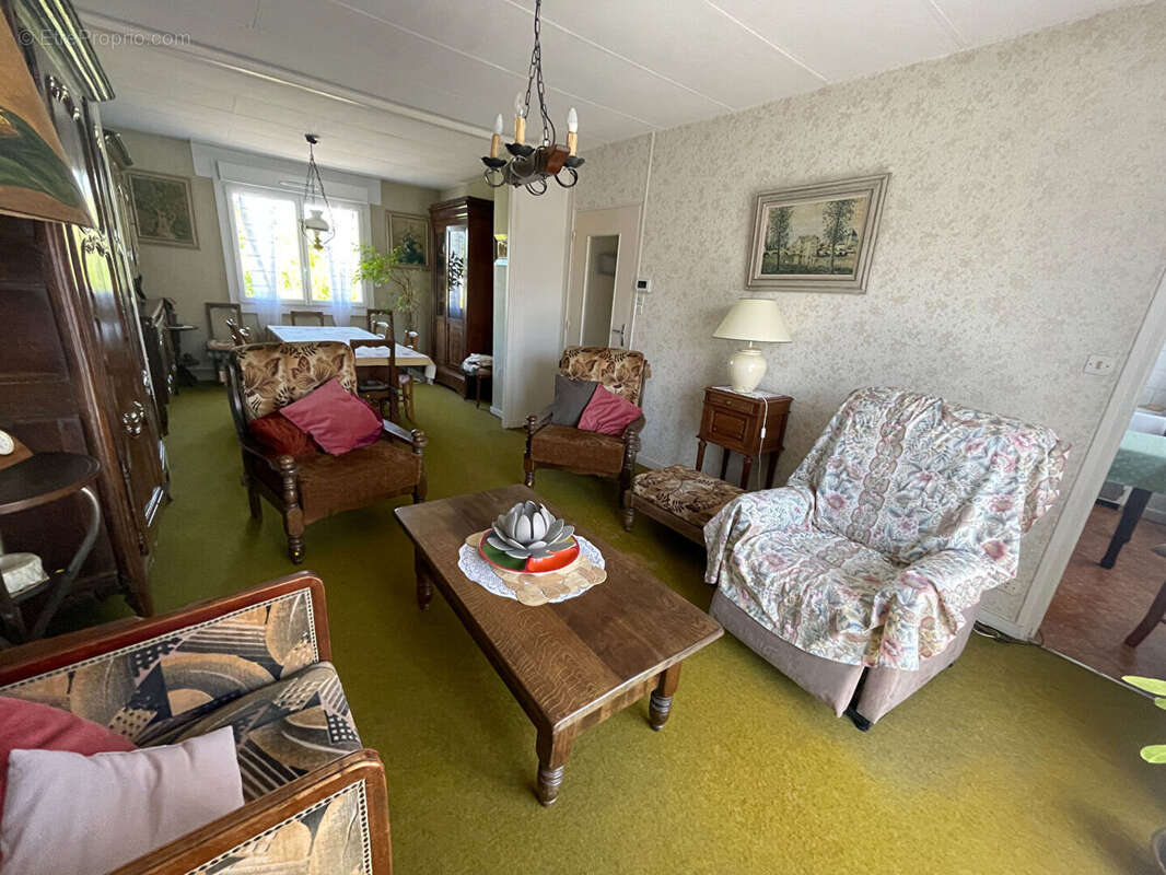 Maison à REVIGNY-SUR-ORNAIN