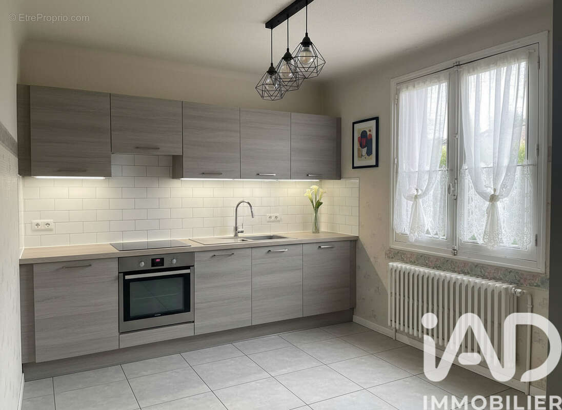 Photo 3 - Maison à LA NEUVILLE-ROY