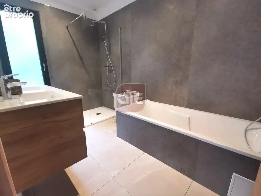 Montarnaud villa T5 - photo 5