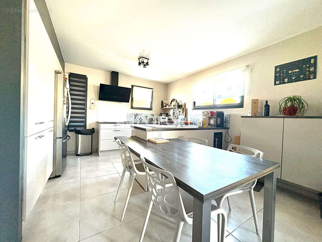 Maison à LATOUR-BAS-ELNE