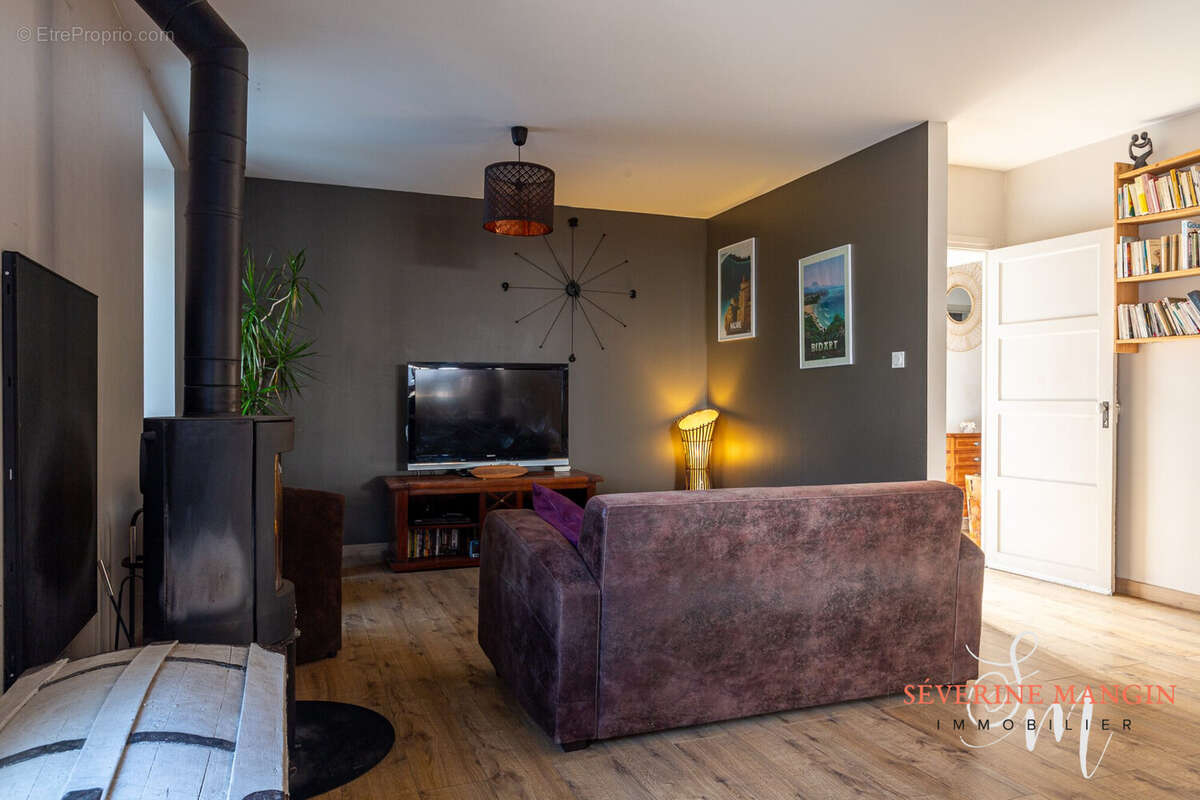 Maison 188 m² à Romans-Sur-Isere  - photo 5