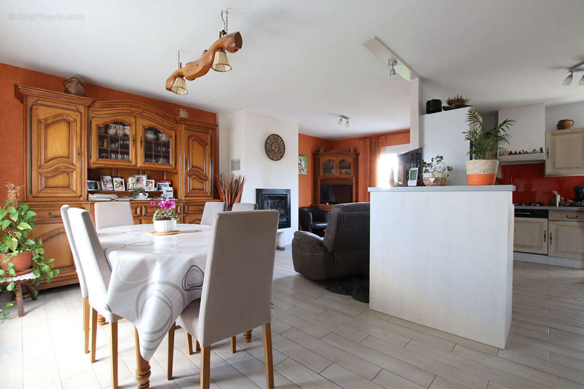 Maison de 118 m2 à Vouillé - photo 7