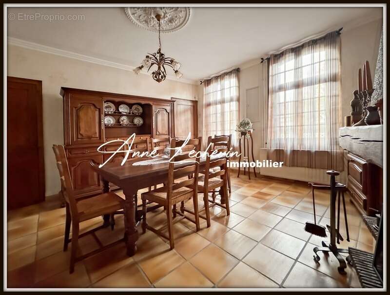Maison à DOURGES