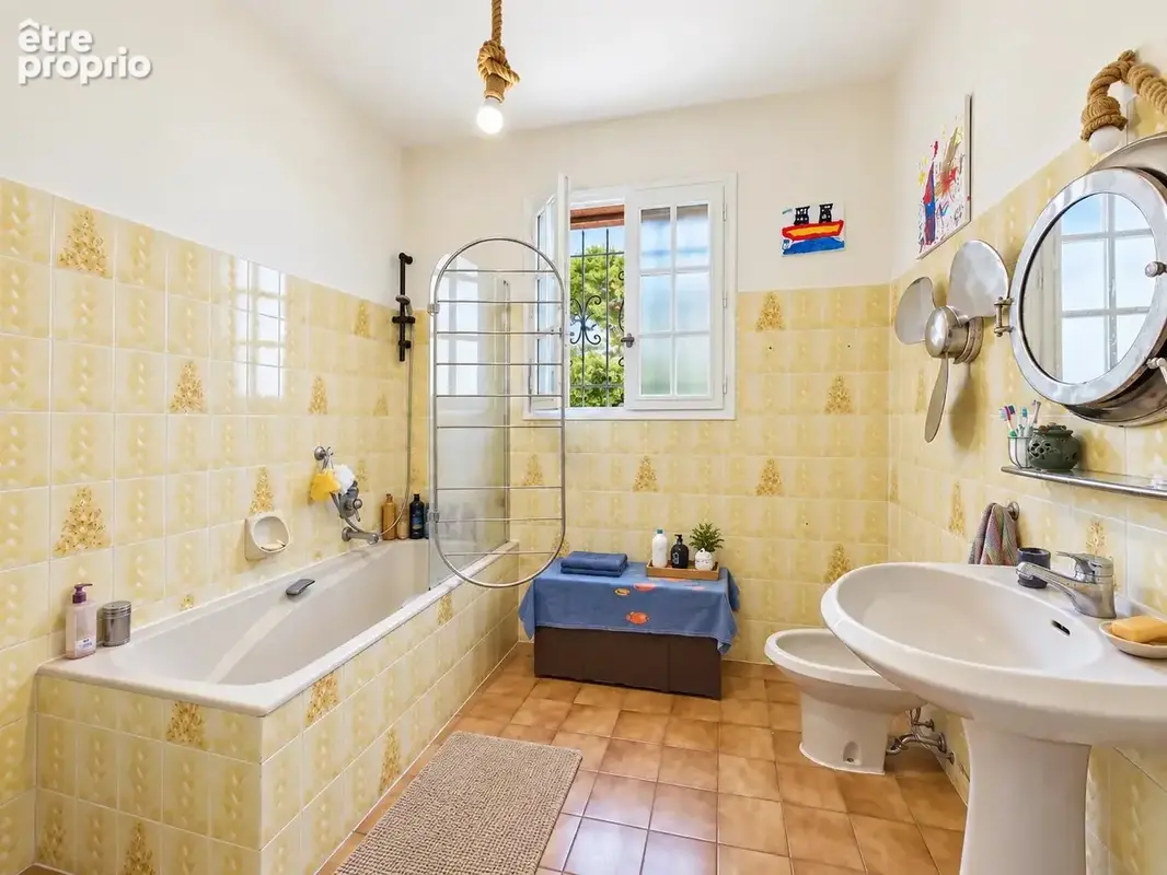 Maison individuelle avec 818 m² de terrain, à deux pas de la mer - photo 4